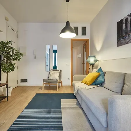 Bbarcelona Clot Apartment *